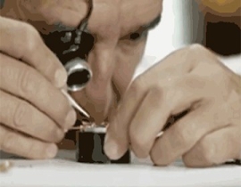 成都劳力士手表表盘有雾气