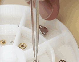 成都劳力士手表里面有水蒸气